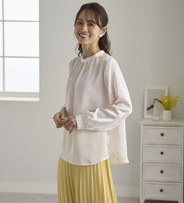 BELLUNA（ベルーナ）の「大人の艶感ヴィンテージサテン素材ブラウス（ブラウス）」｜詳細画像