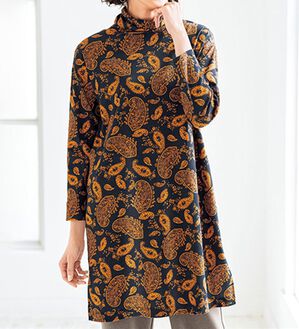 VINNO（ヴィノ）の「＜ＭＵＬＨＯＵＳＥ＞超長綿ゆったりリラクシングワンピ（カットソーワンピース）」｜ネイビー系ペイズリー柄