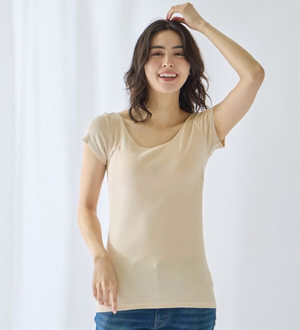 LAVIENNE（ラヴィエンヌ）の「【汗かきさん必見！】涼感サラッと快適汗取り半袖インナー＜さらりラボ＞（肌着・インナーウェア）」｜ベージュ