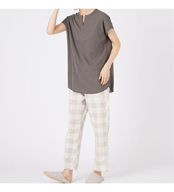 LAVIENNE（ラヴィエンヌ）の「異素材がオシャレなワッフルパジャマ（パジャマ・ルームウェア）」｜詳細画像