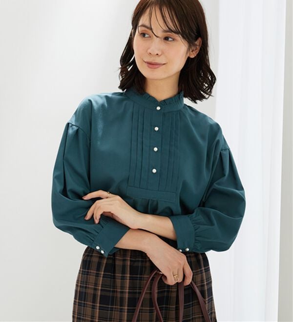 BELLUNA（ベルーナ）の「フリル衿パールボタン使いブラウス（ブラウス）」｜詳細画像