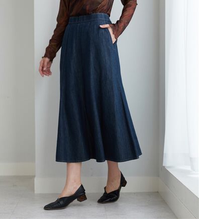 BELLUNA（ベルーナ）の「やわらかデニム素材フレアースカート（ロングスカート）」