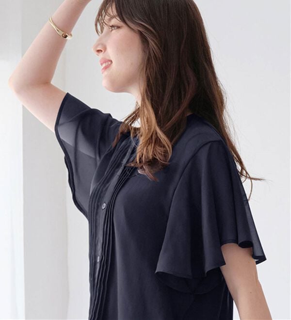 alotta（アロッタ）の「【接触冷感】インナー付ピンタックデザインブラウス【イエベ・ブルべ】（ブラウス）」｜詳細画像
