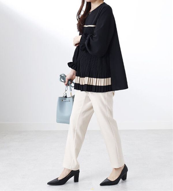 BELLUNA（ベルーナ）の「【Ｌａｇｒｉｌｕａ】配色デザインプリーツ使いブラウス（ブラウス）」｜詳細画像