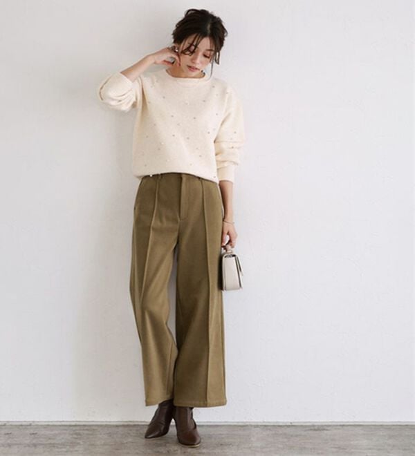 Pierrot（ピエロ）の「カット起毛ピンタックワイドパンツ（ワイドパンツ・ガウチョ）」｜詳細画像