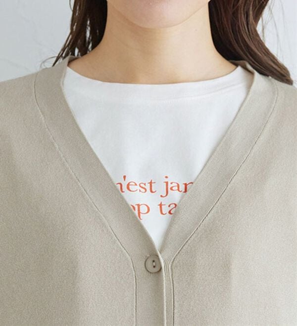 Pierrot（ピエロ）の「【洗濯機で洗える】丈・ネックが選べるシルクタッチニットカーディガン（ニットカーディガン）」｜詳細画像