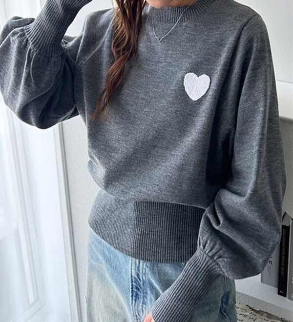 GeeRA（ジーラ）の「ハート刺繍ボリューム袖ニット（ニット・セーター）」｜詳細画像