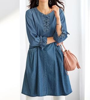 BELLUNA（ベルーナ）の「胸元レースアップデニムワンピース（その他ワンピース）」｜詳細画像