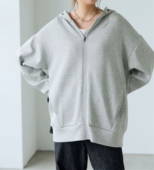 BELLUNA（ベルーナ）の「肩が疲れにくい！マシュマロ感覚ジップフーディー（パーカー）」｜詳細画像