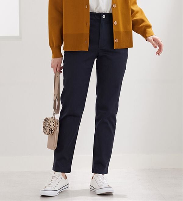 BELLUNA（ベルーナ）の「サラリ快適！蓄熱綿サテンストレッチカラーパンツ（フルレングスパンツ）」｜詳細画像