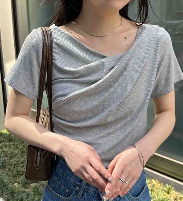 RANAN（ラナン）の「【ひんやり/UV対策】上品ドレープリブTシャツ（カットソー）」｜グレー