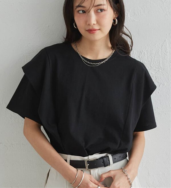 RANAN（ラナン）の「【ひんやり】華奢見えラッフルショルダーTシャツ（カットソー）」｜ブラック