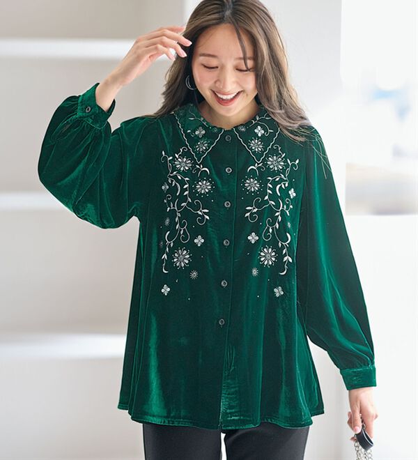 BELLUNA（ベルーナ）の「上品に輝くベロア刺しゅうブラウス（ブラウス）」｜詳細画像