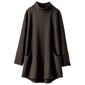 BELLUNA（ベルーナ）の「吸湿発熱ポンチ素材ポケット付チュニック（チュニック）」｜チャコール