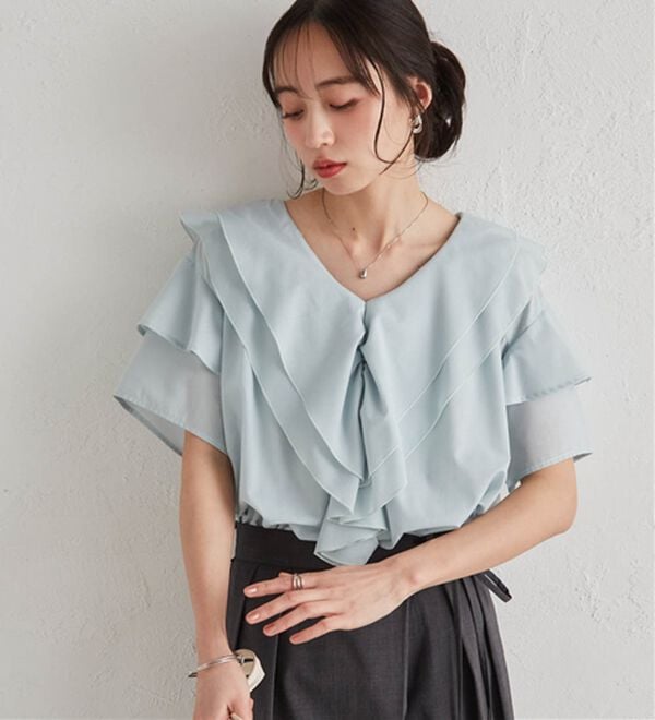 RANAN（ラナン）の「ビッグカラーフリルハーフスリーブブラウス（シャツ）」｜詳細画像