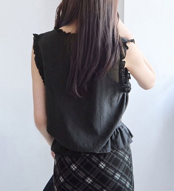 CHAN ME（チャンミ）の「カシュクールフリルブラウス（ブラウス）」｜詳細画像