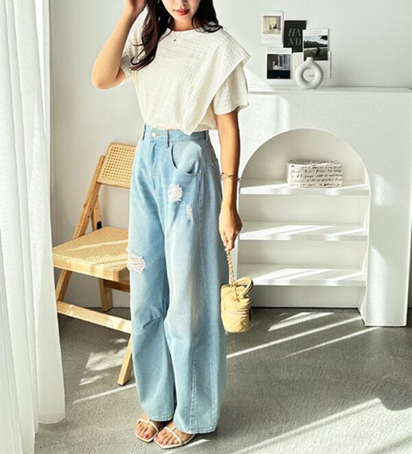 GeeRA（ジーラ）の「ラッフルショルダー表面感カットソー（カットソー）」｜詳細画像