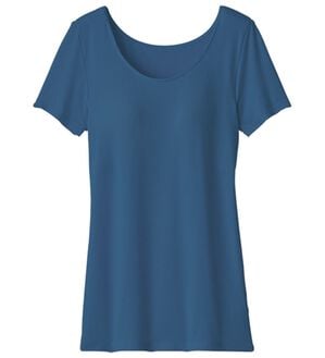 LAVIENNE（ラヴィエンヌ）の「【夏の汗対策に！】カップ付半袖インナー＜さらりラボ＞（ブラトップ・カップ付きインナー）」｜ネイビー