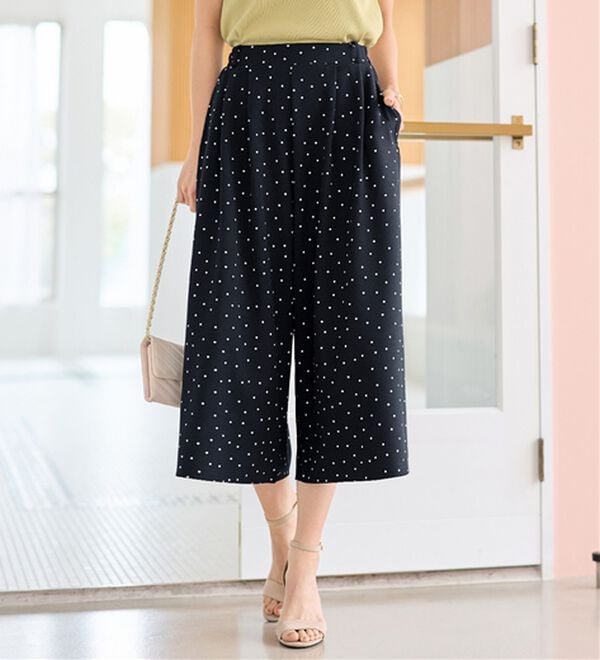alotta（アロッタ）の「【４つの機能付】ひんやりドレープパンツ（ワイドパンツ・ガウチョ）」｜ドット柄