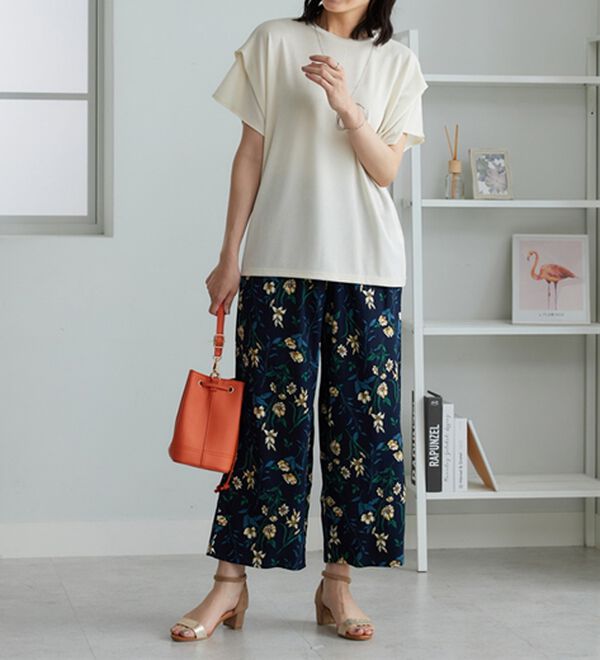 BELLUNA（ベルーナ）の「【2点セット】ネックレス付シャイニーかのこプルオーバー（カットソー）」｜詳細画像