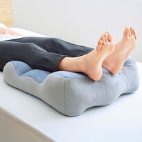 「のびのび腰痛対策脚クッション（クッション・クッションカバー）」