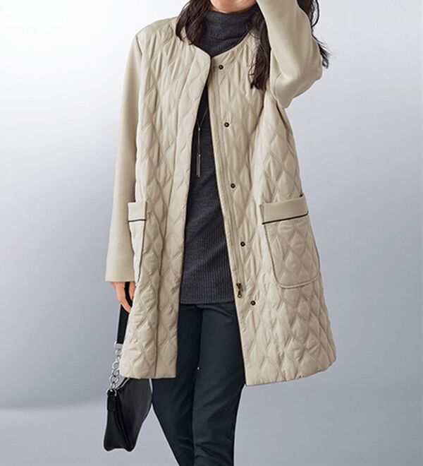 BELLUNA（ベルーナ）の「中わたキルティング切替ダンボール素材コート（ハーフコート）」｜アイボリー