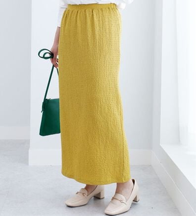 BELLUNA（ベルーナ）の「シャーリング素材ペンシルスカート（ロングスカート）」