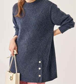 BELLUNA（ベルーナ）の「ミックス調ボタン使いニットチュニック（チュニック）」｜詳細画像