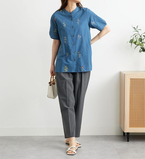 BELLUNA（ベルーナ）の「【Ｌａｇｒｉｌｕａ】花柄刺しゅうデザインチュニック（チュニック）」｜詳細画像