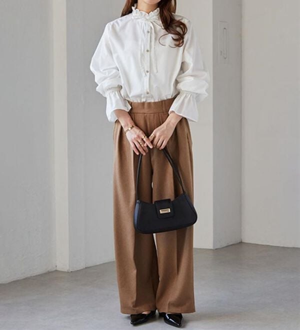 RANAN（ラナン）の「プチフリルリボン付きブラウス（ブラウス）」｜詳細画像