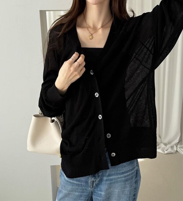 GeeRA（ジーラ）の「接触冷感！Ｖネックカーディガン（ニットカーディガン）」｜詳細画像