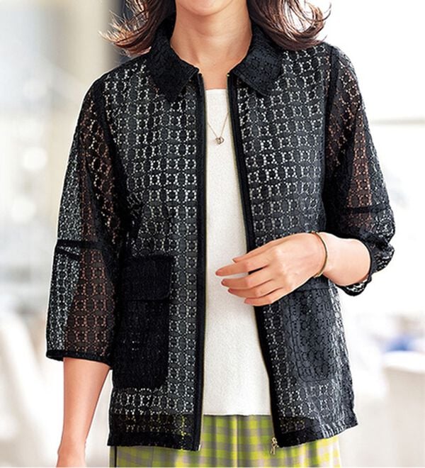 BELLUNA（ベルーナ）の「上品花柄レースジャケット（その他ジャケット）」｜黒