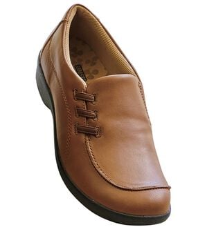 BELLUNA（ベルーナ）の「＜トパーズ＞滑りにくいオブリークシューズ（スリッポン）」｜ブラウン