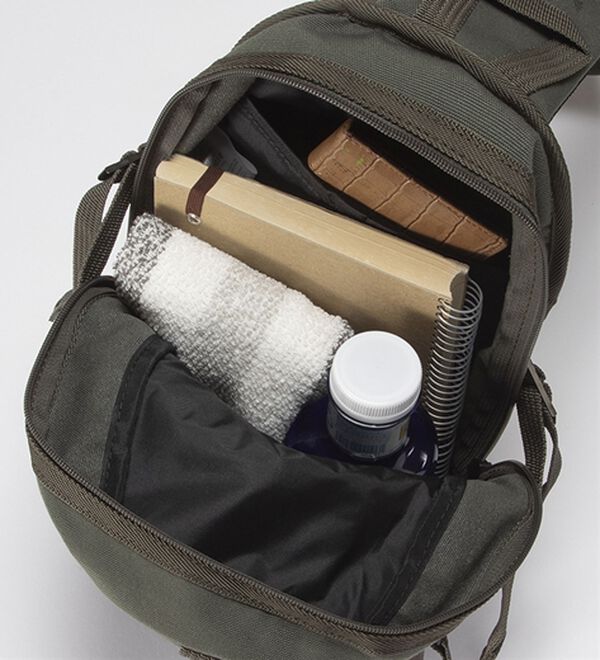 「＜アヴィレックス＞イーグルワンショルダー（メンズボディバッグ・ウエストポーチ）」｜詳細画像