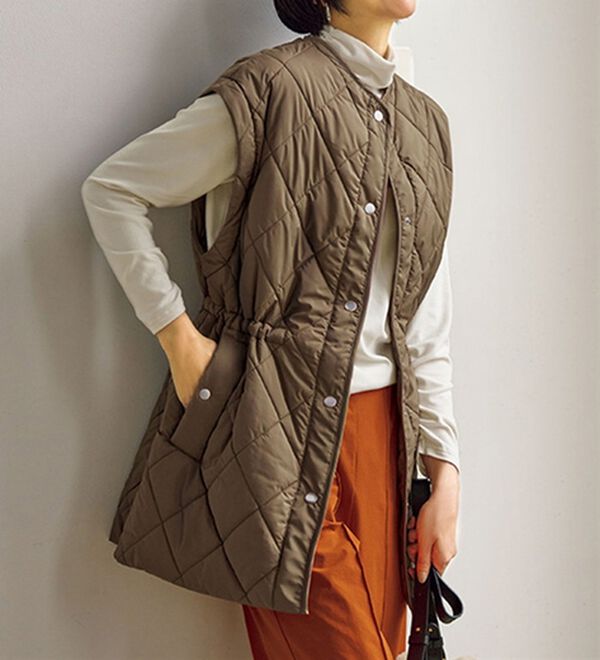 VINNO（ヴィノ）の「２ＷＡＹ袖付キルティングジレコート（中わたコート・ベスト）」｜カーキ