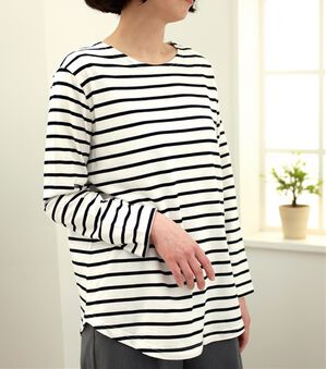 BELLUNA（ベルーナ）の「綿100％きれい見えボーダープルオーバー（カットソー）」｜オフ白&times;ネイビー