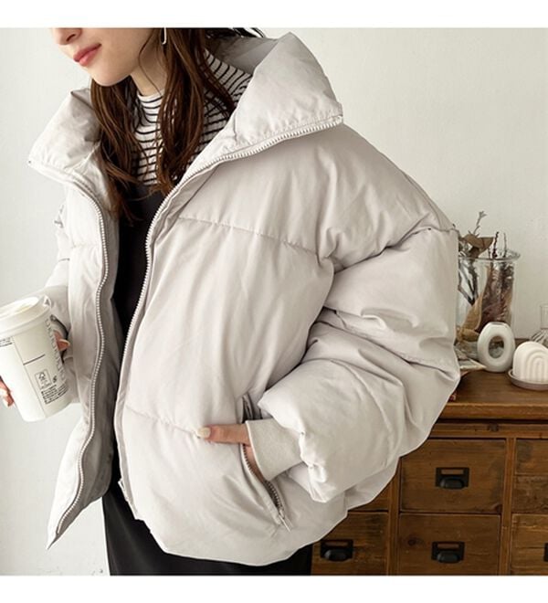 GeeRA（ジーラ）の「スタンドカラーフェイクダウンジャケット（ダウンコート・ジャケット・ベスト）」｜詳細画像