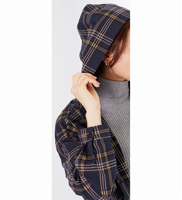 BELLUNA（ベルーナ）の「フード付チェック柄チュニックパーカー（パーカー）」｜詳細画像