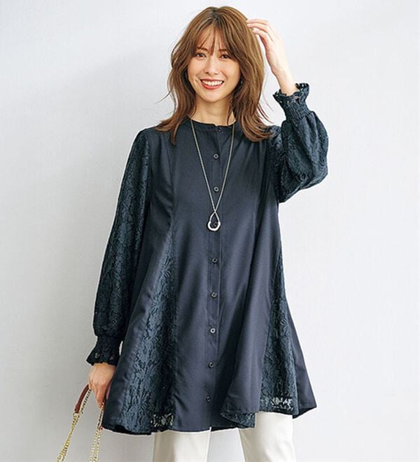 BELLUNA（ベルーナ）の「レース切替フレアーチュニック（チュニック）」｜ネイビー