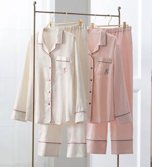 YU'NOW（ユナウ）の「【上下２点セット】裏起毛サテンパジャマ（パジャマ・ルームウェア）」｜詳細画像