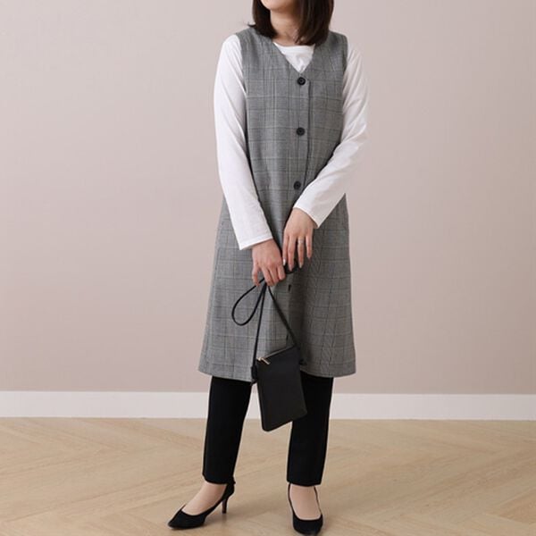 BELLUNA（ベルーナ）の「ボタン使いジャンパードレス（ジャンパースカート）」｜詳細画像