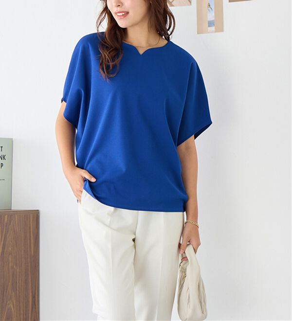 alotta（アロッタ）の「着痩せが叶うドルマンスリーブきれいめカットソー（カットソー）」｜詳細画像