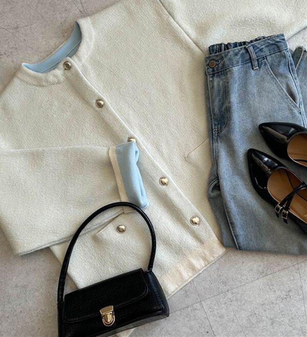 RANAN（ラナン）の「裏配色ゴールド調ボタンニットコーディガン（ニットカーディガン）」｜詳細画像