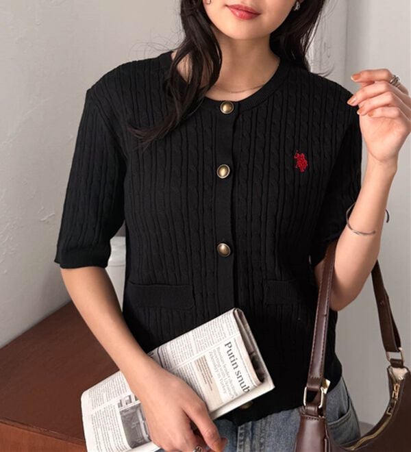 RANAN（ラナン）の「＜Ｕ．Ｓ．ＰＯＬＯ　ＡＳＳＮ．＞ゴールドボタン半袖刺繍ケーブルニットカーディガン（ニットカーディガン）」｜詳細画像