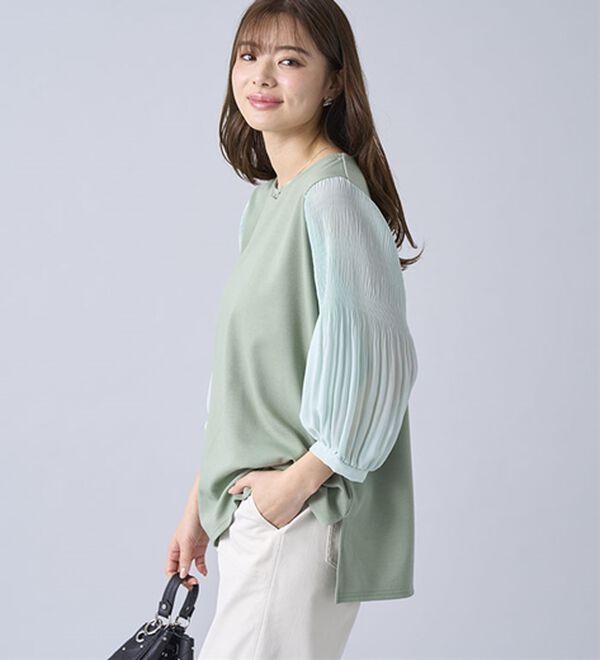 BELLUNA（ベルーナ）の「ヒンヤリ！プリーツ使いデザインプルオーバー（カットソー）」｜詳細画像