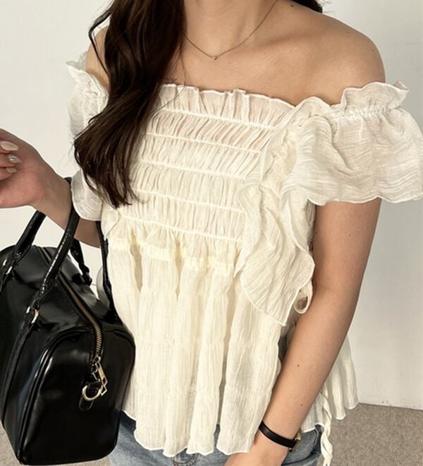 GeeRA（ジーラ）の「フリルシャーリングブラウス（ブラウス）」｜詳細画像