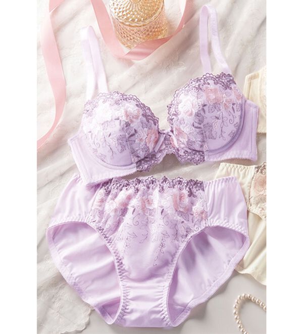 LAVIENNE（ラヴィエンヌ）の「脇高ブラ＆ショーツ（ブラジャー）」｜詳細画像