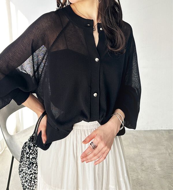 GeeRA（ジーラ）の「ゴールドボタンシアーカーディガン（ニットカーディガン）」｜詳細画像