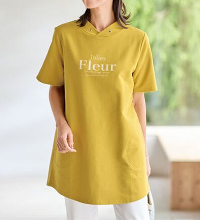 BELLUNA（ベルーナ）の「綿１００％裏毛素材ロゴチュニック（チュニック）」