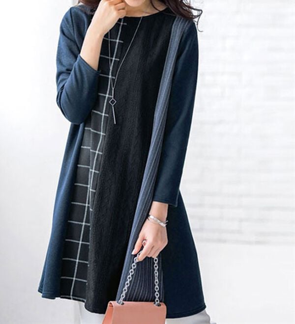 BELLUNA（ベルーナ）の「異素材切替裏起毛ワンピース（カットソーワンピース）」｜詳細画像